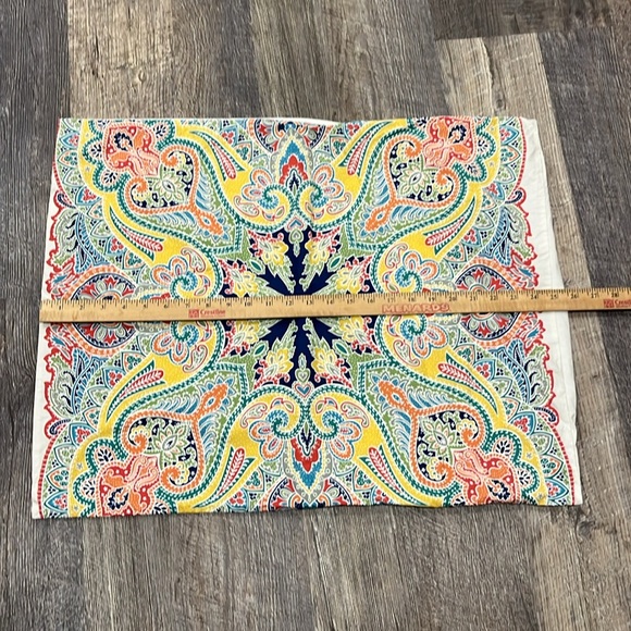 Pottery Barn Bindle Two Organic Cotton Standard Multi Color White Pillow Cases - Picture 4 of 6